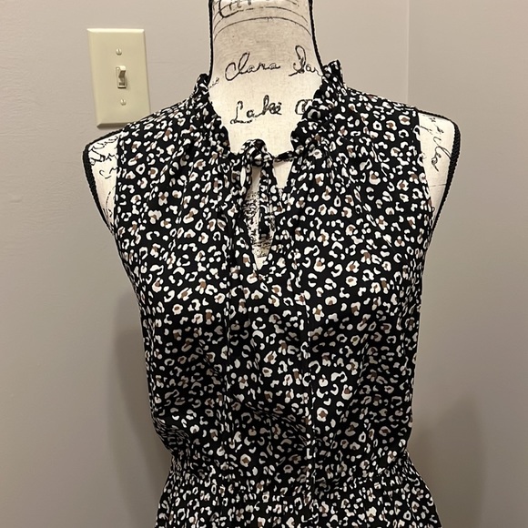 ePretty V-Neck & Tie Sleeveless 2-Tier Ruffled Summer Dress Color Black/Brown - Picture 5 of 10